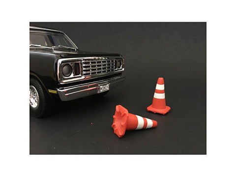 "Traffic Cones" (4 Piece Set) For 1/24 Scale Diecast Models by American Diorama